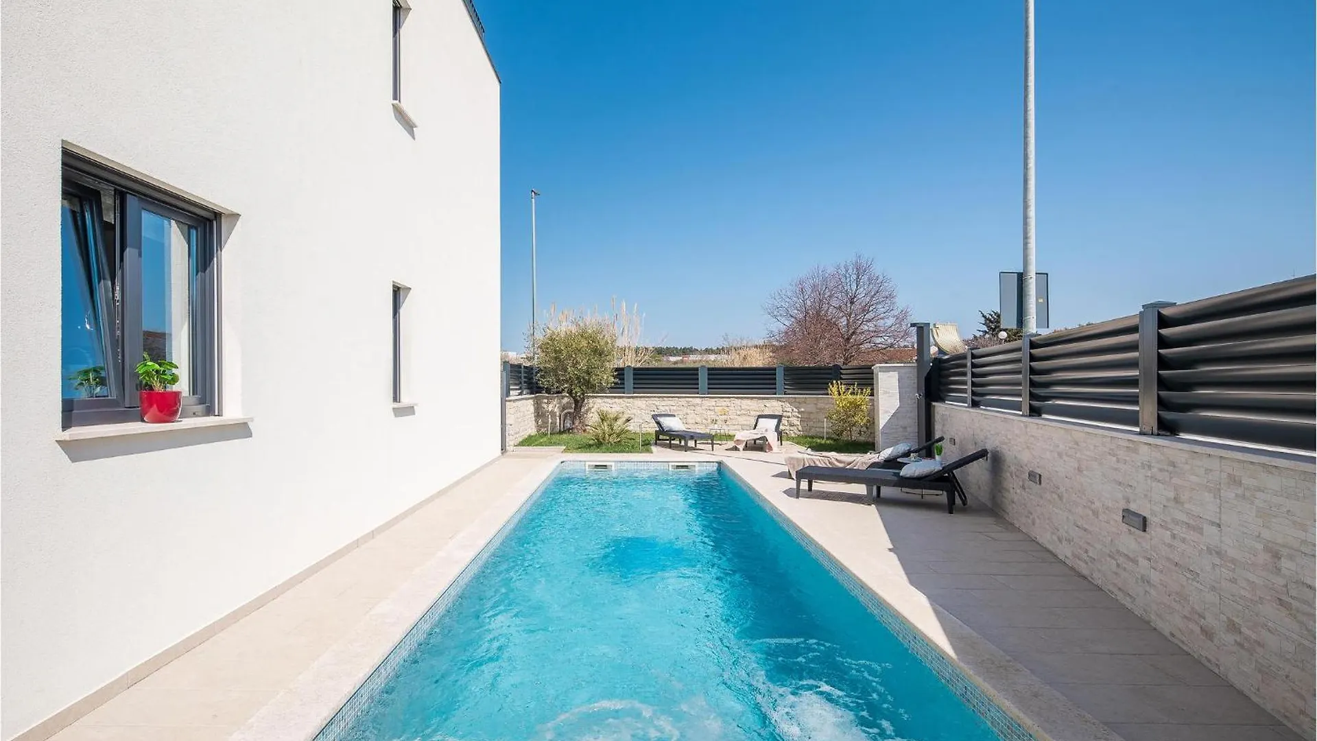 Stunning Home In Novigrad With Wifi Новиград
